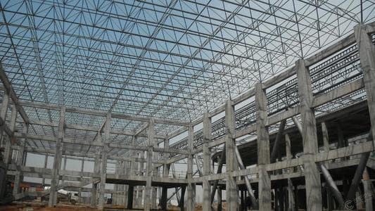 大跨度空间结构优选网架结构