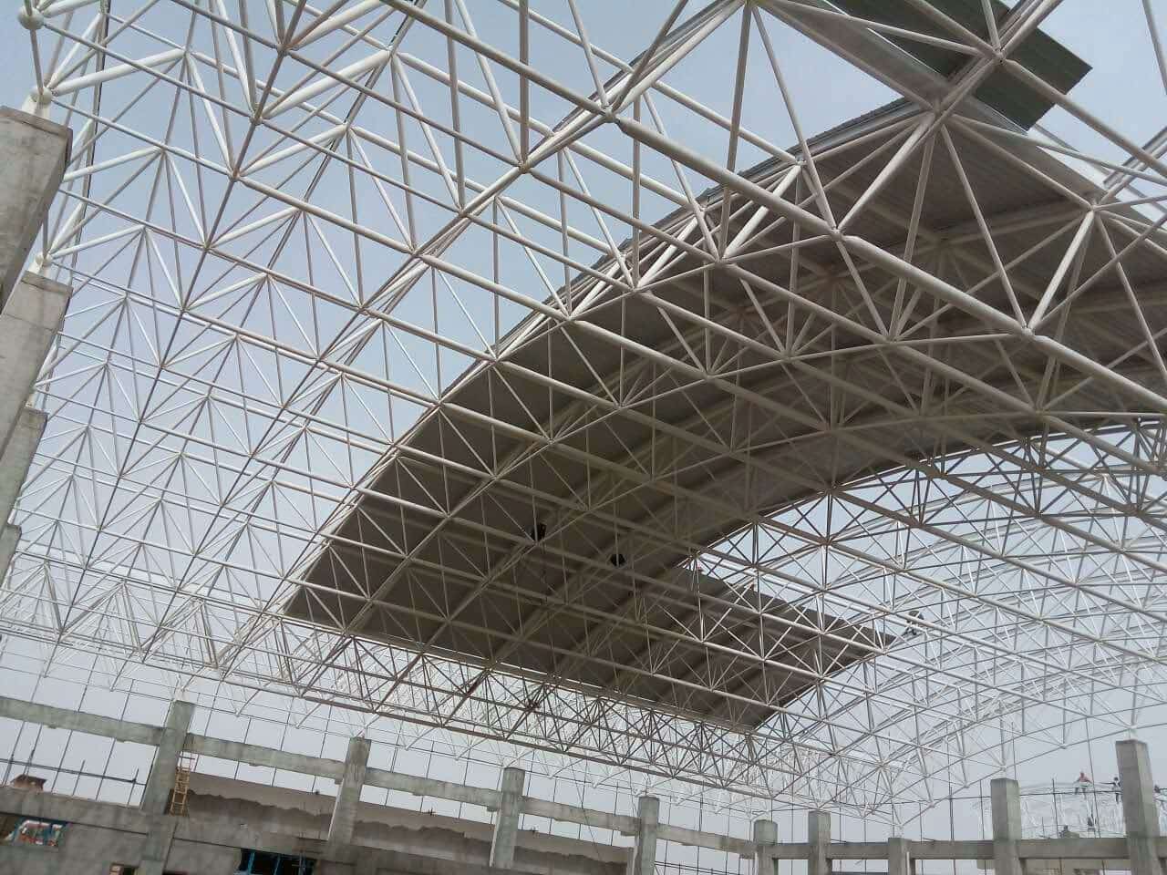 螺栓球网架的设计制作与安装